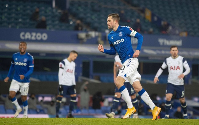 年轻球员在 年轻球员在